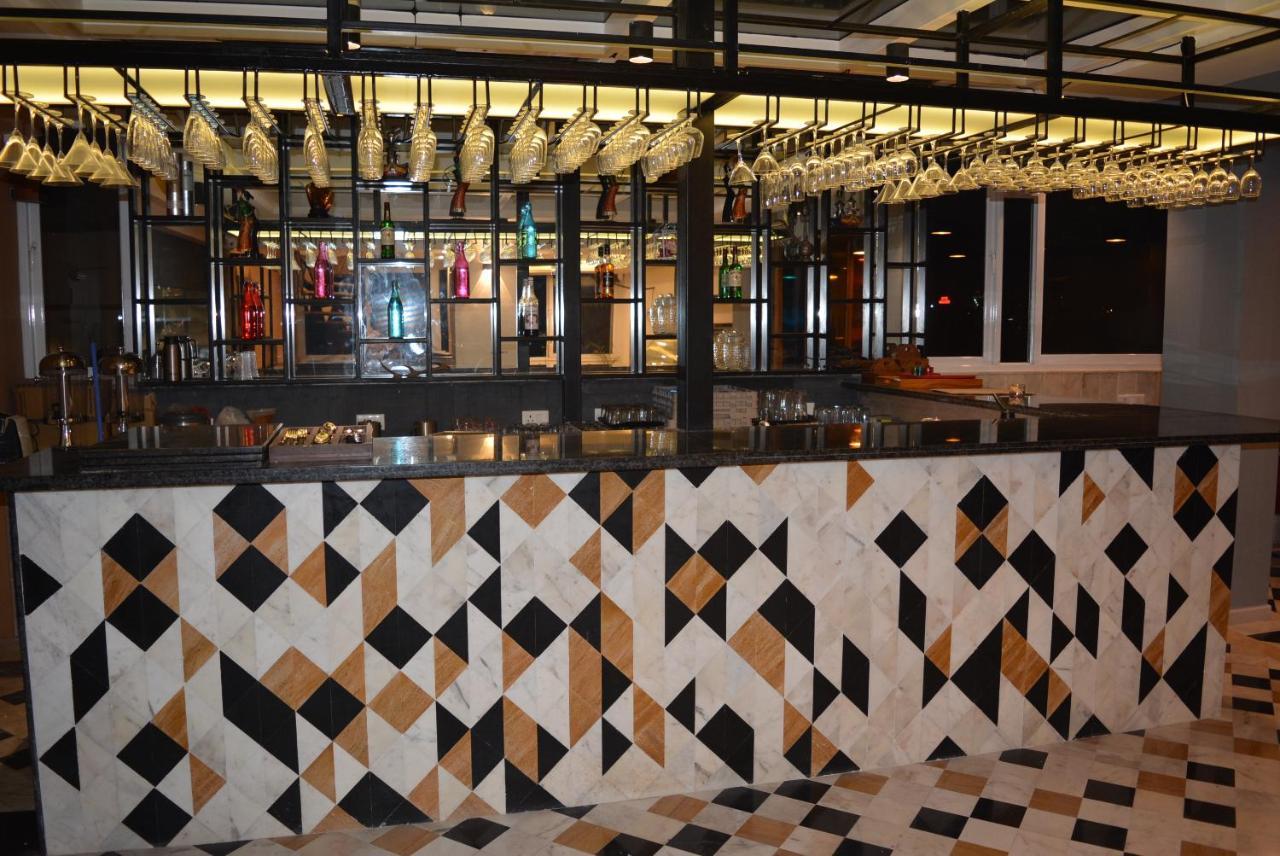 Fabhotel Naivara Boutique Udaipur Bagian luar foto