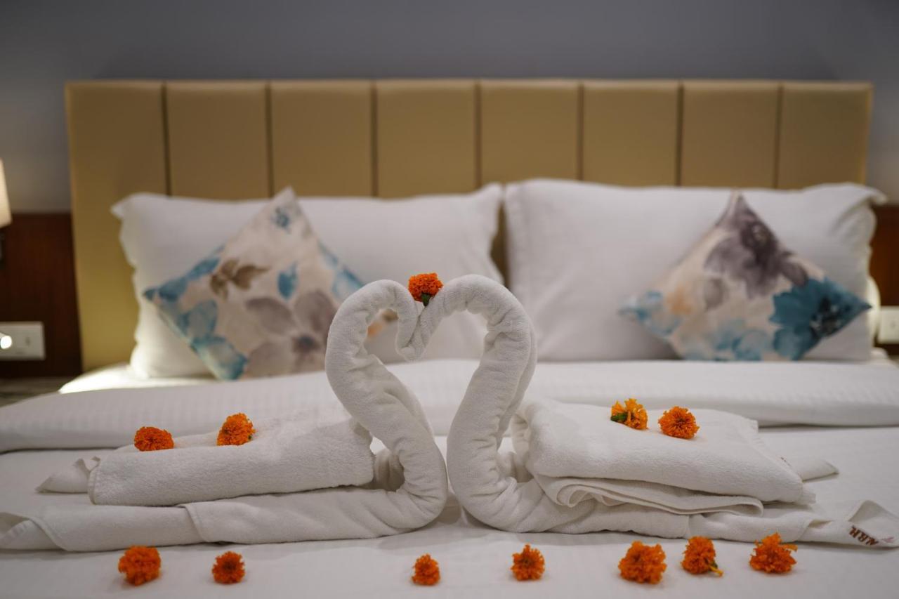 Fabhotel Naivara Boutique Udaipur Bagian luar foto