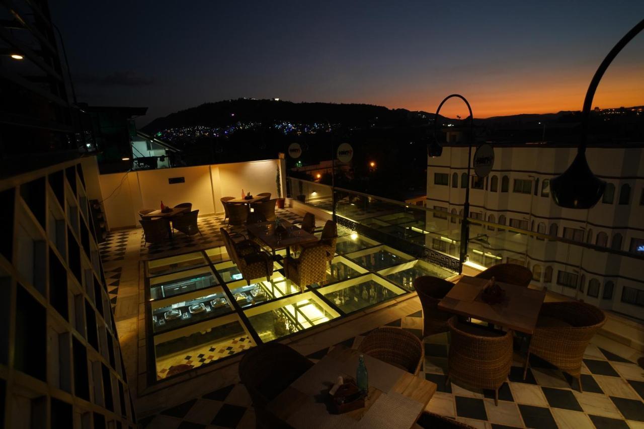 Fabhotel Naivara Boutique Udaipur Bagian luar foto