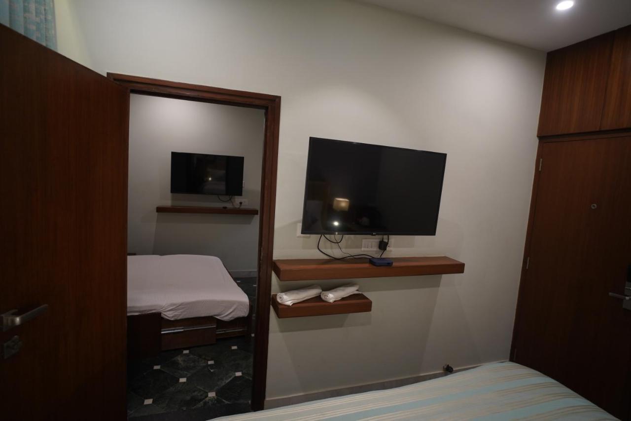 Fabhotel Naivara Boutique Udaipur Bagian luar foto