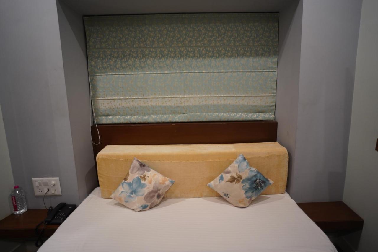 Fabhotel Naivara Boutique Udaipur Bagian luar foto