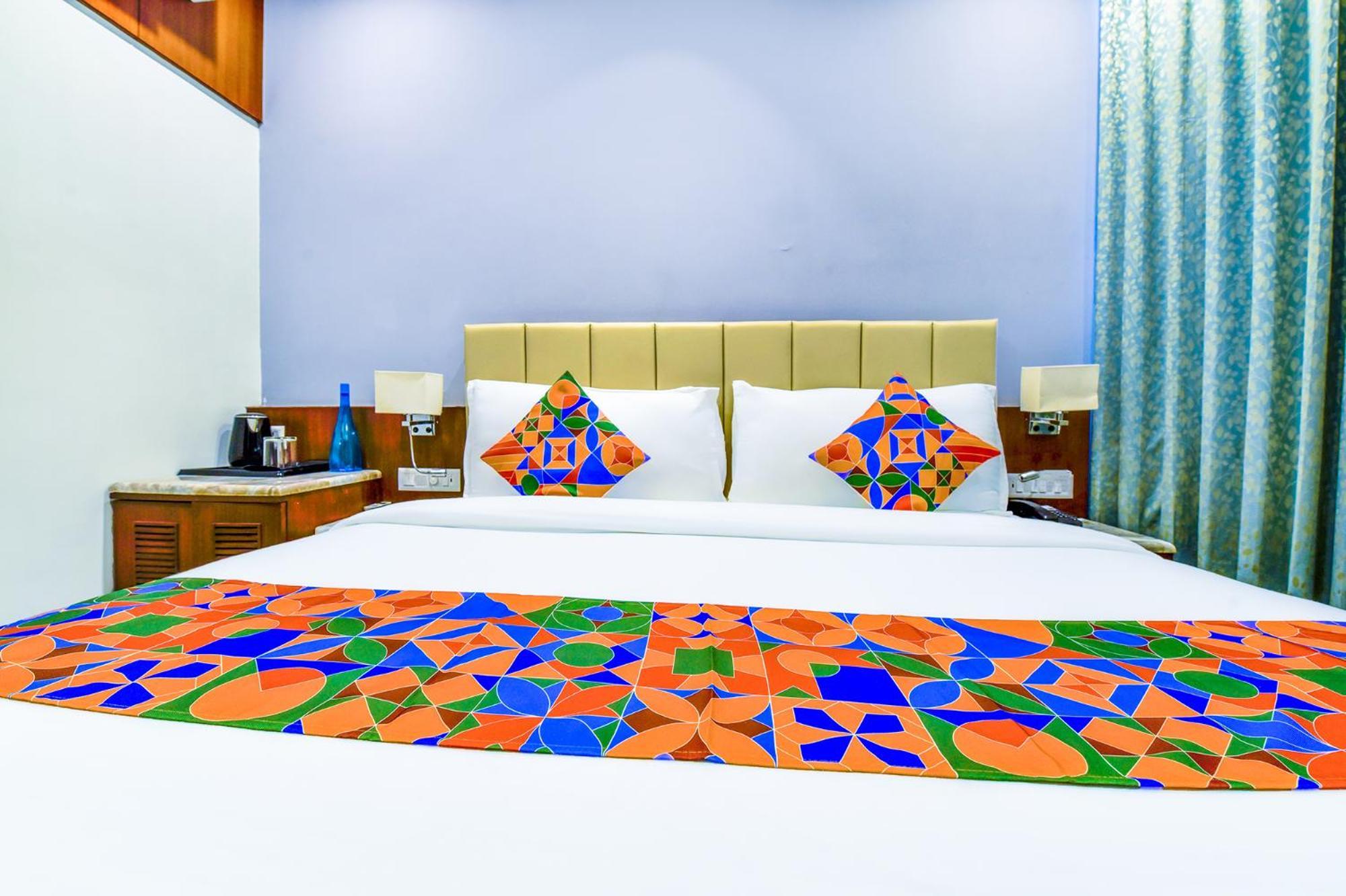 Fabhotel Naivara Boutique Udaipur Bagian luar foto