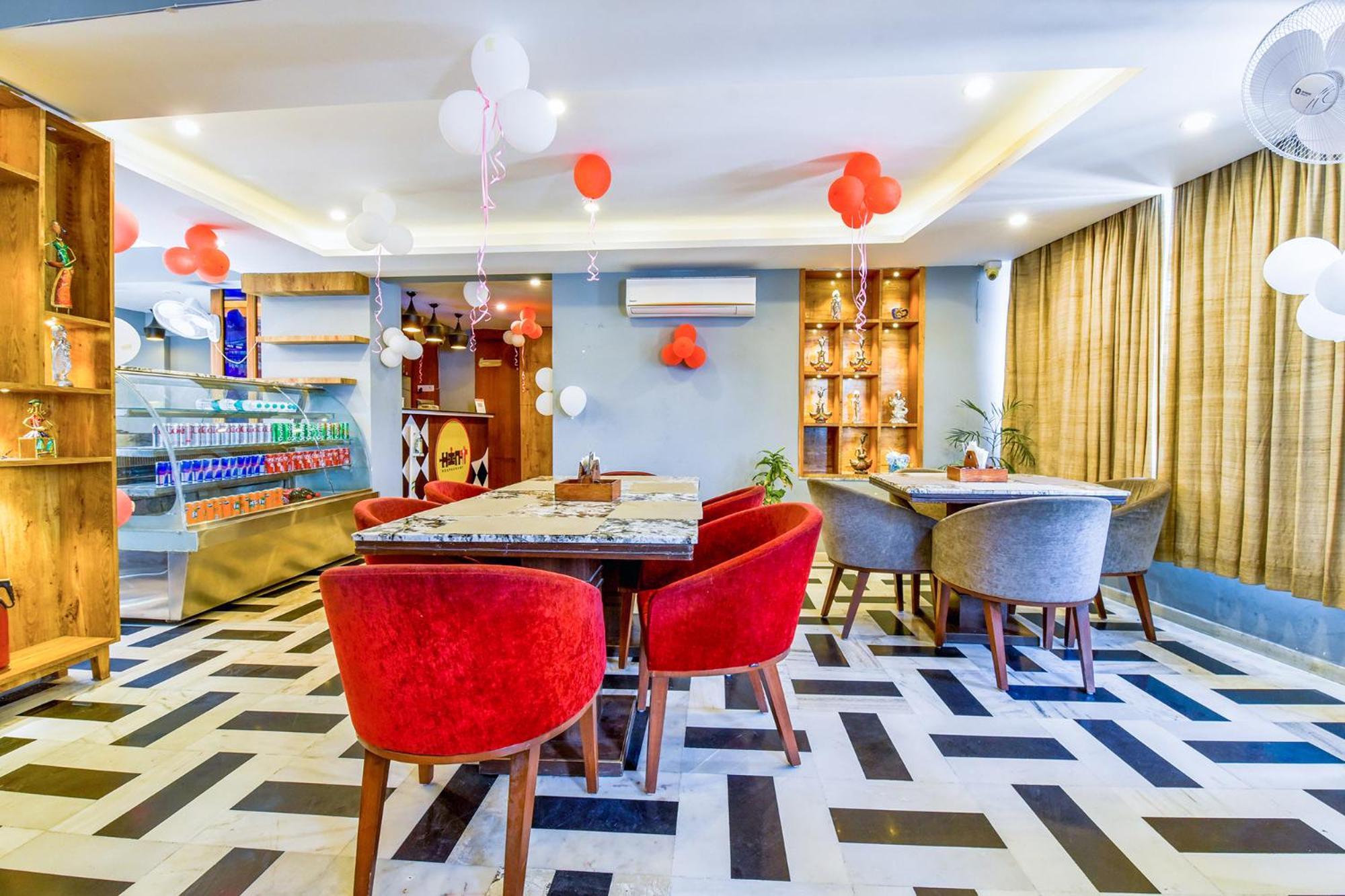 Fabhotel Naivara Boutique Udaipur Bagian luar foto